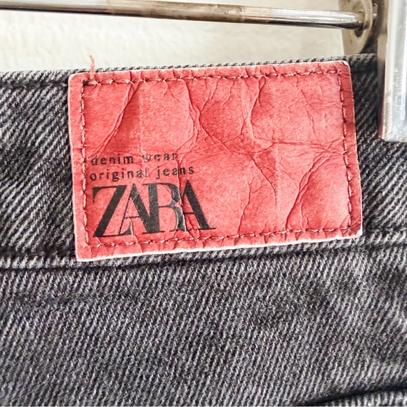 Zara Washed Black High Waisted Cropped Mom Jeans - Picture 11 of 15